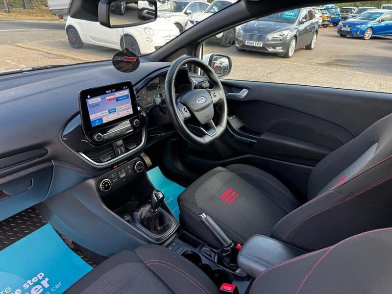 Ford Fiesta view 3