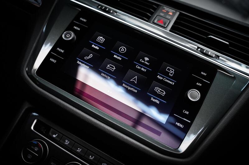 Volkswagen Tiguan Allspace view 5