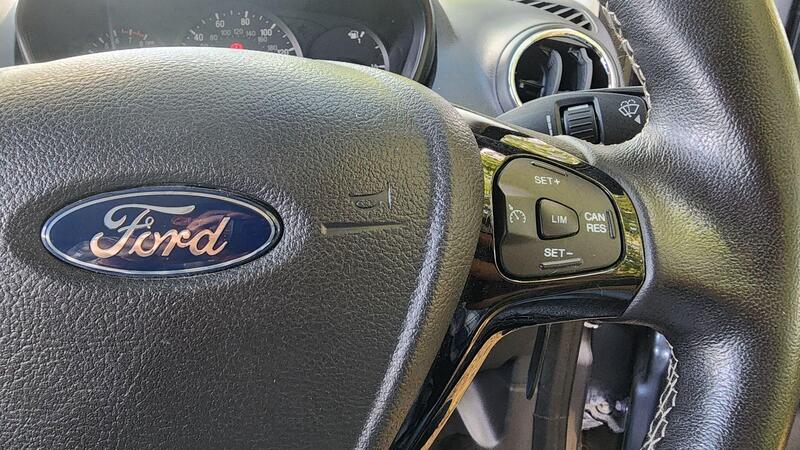 2016 Ford Ka+ — photo 27