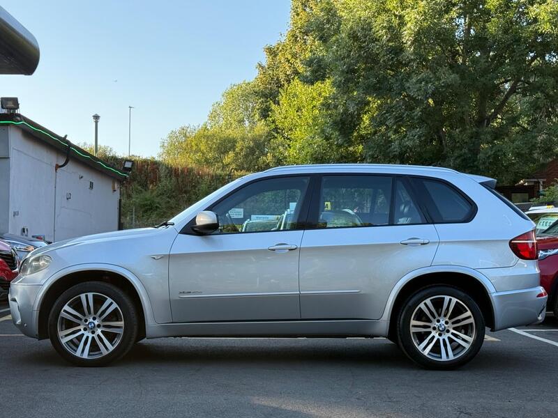 BMW X5 view 2