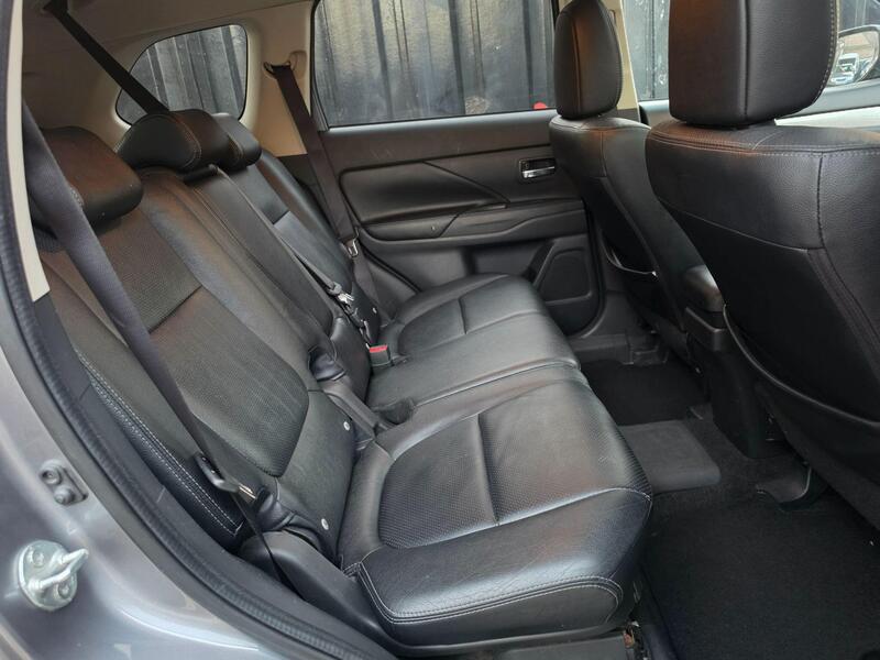 Mitsubishi Outlander 2.0h 12kWh GX4h CVT 4WD Euro 5 (s/s) 5dr thumbnail 26
