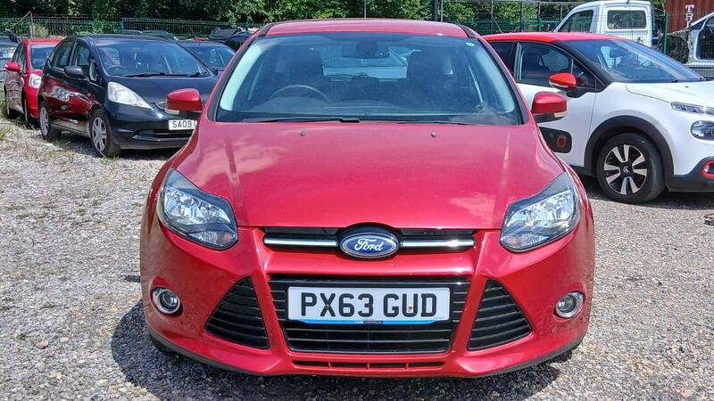 Ford Focus view 2