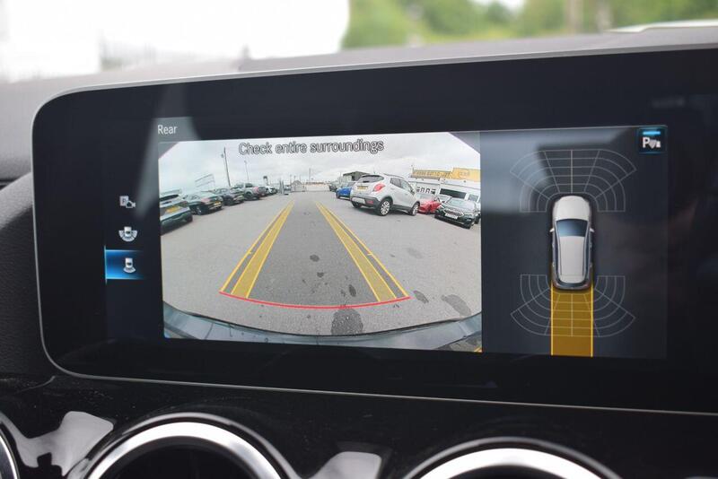 Mercedes-Benz B Class view 2