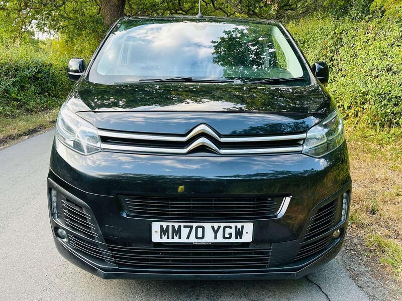 Citroen Spacetourer view 3