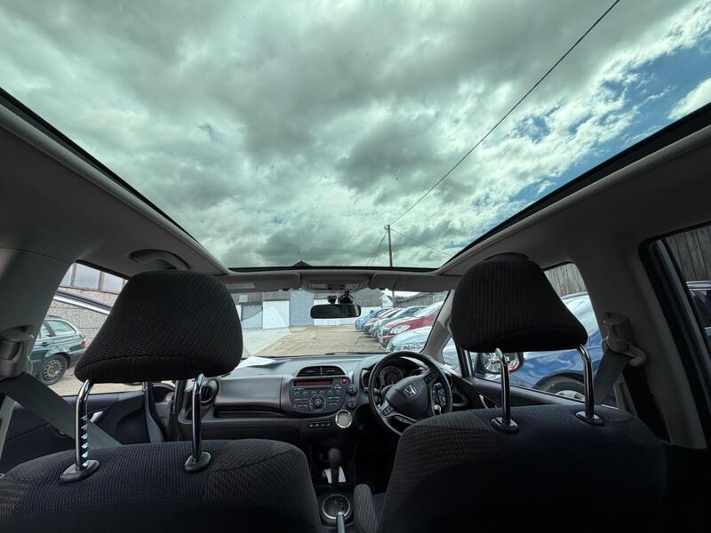 2013 Honda Jazz — photo 23