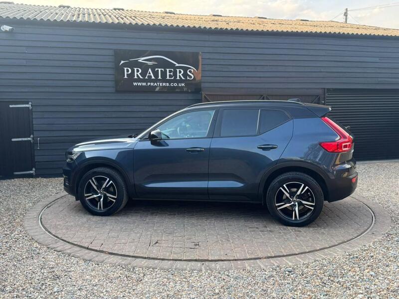 Volvo XC40 view 6