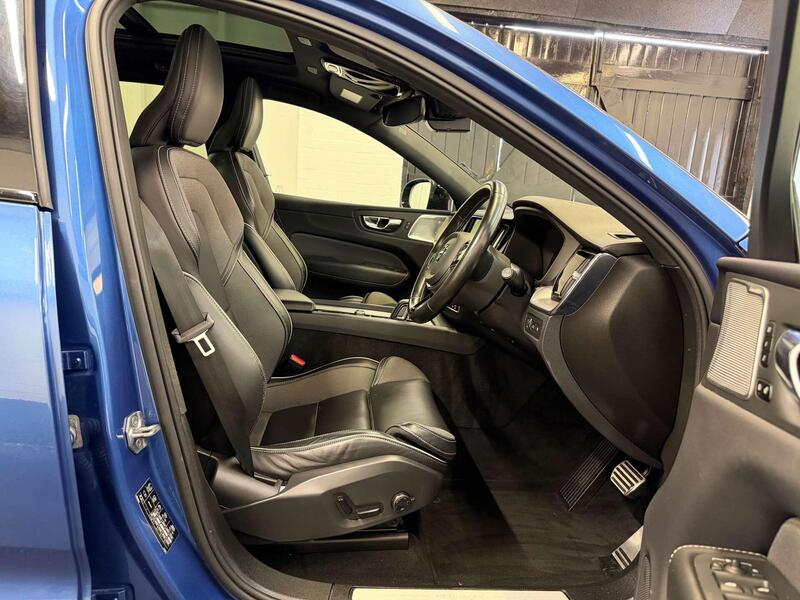 Volvo XC60 view 2