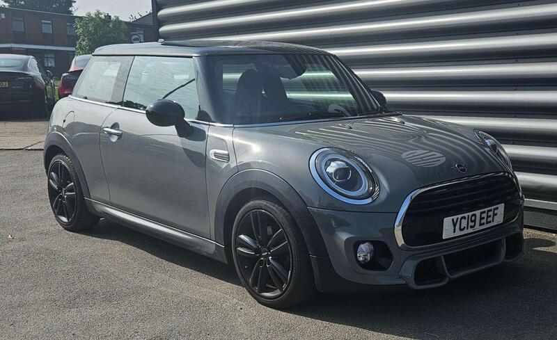 Mini Hatch view 3