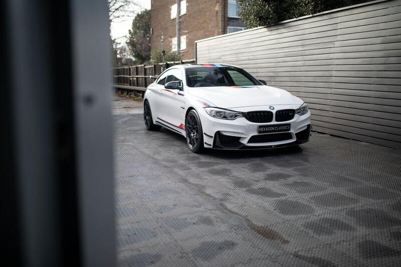 BMW M4 view 2