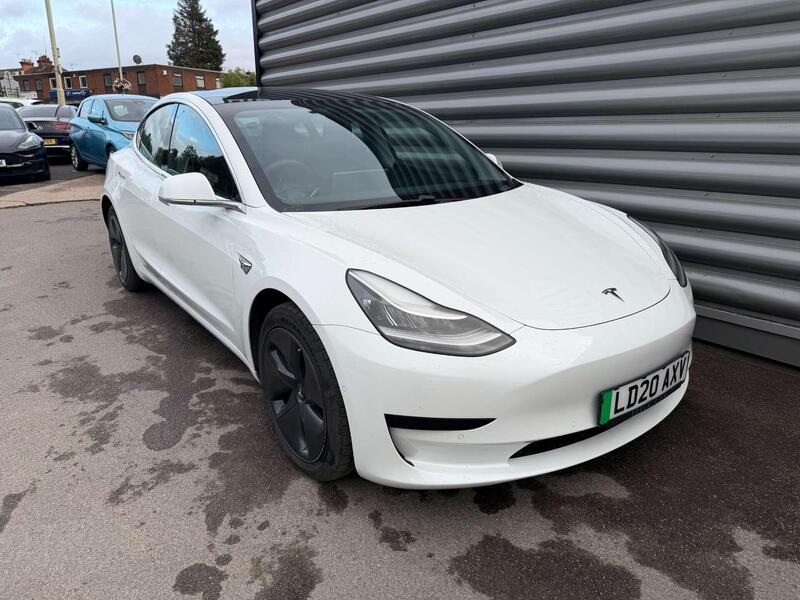 Tesla Model 3 view 4