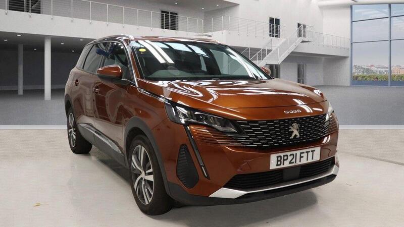2021 Peugeot 5008 in Bronze for sale