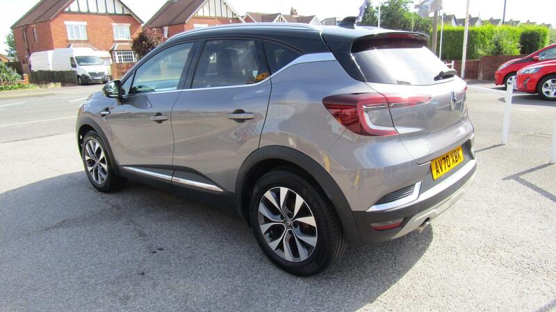 Renault Captur view 5