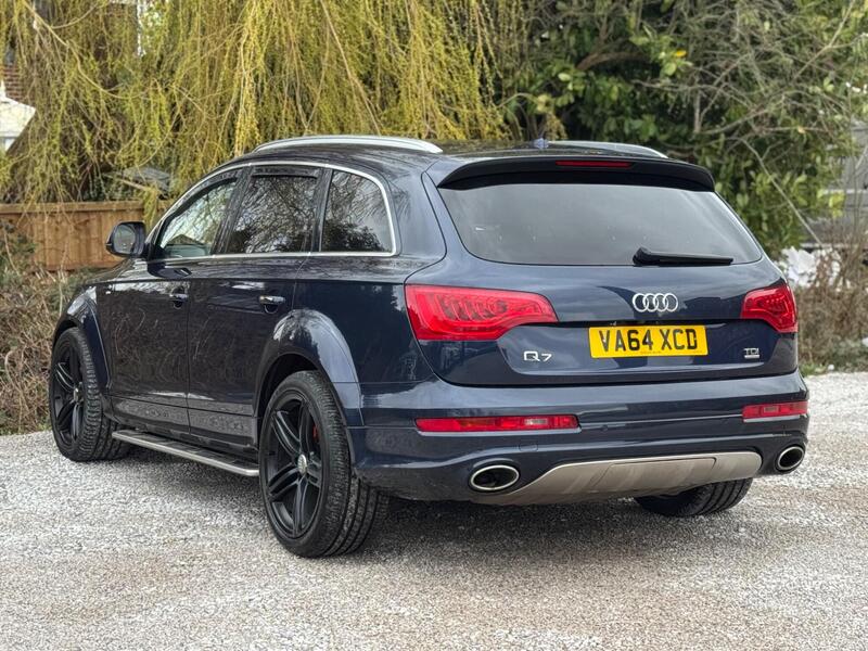 Audi Audi Q7 view 6