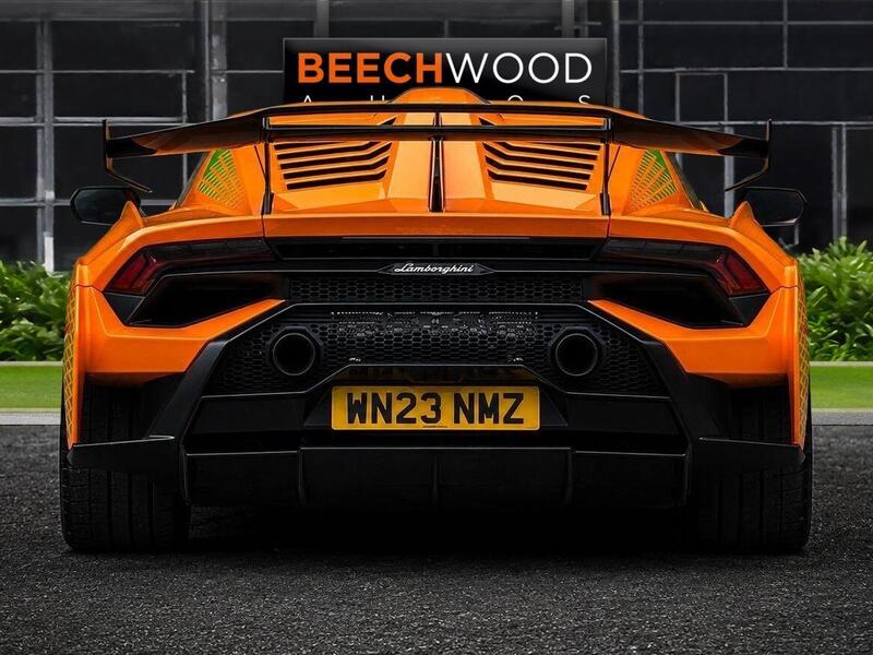 Lamborghini Huracan view 7
