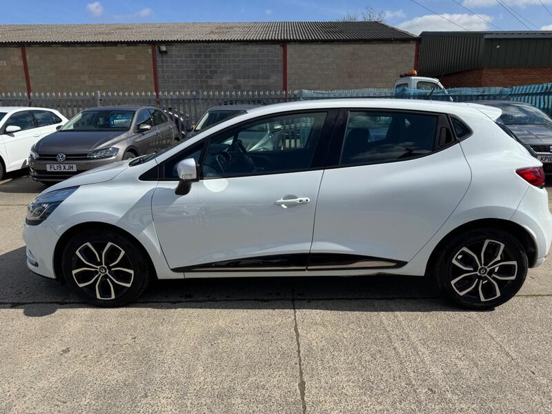 Renault Clio view 5