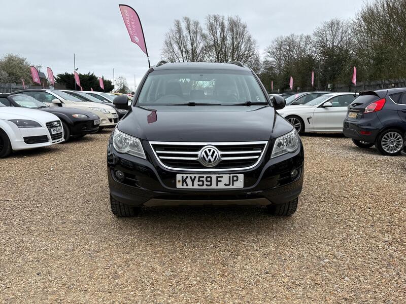 Volkswagen Tiguan view 5