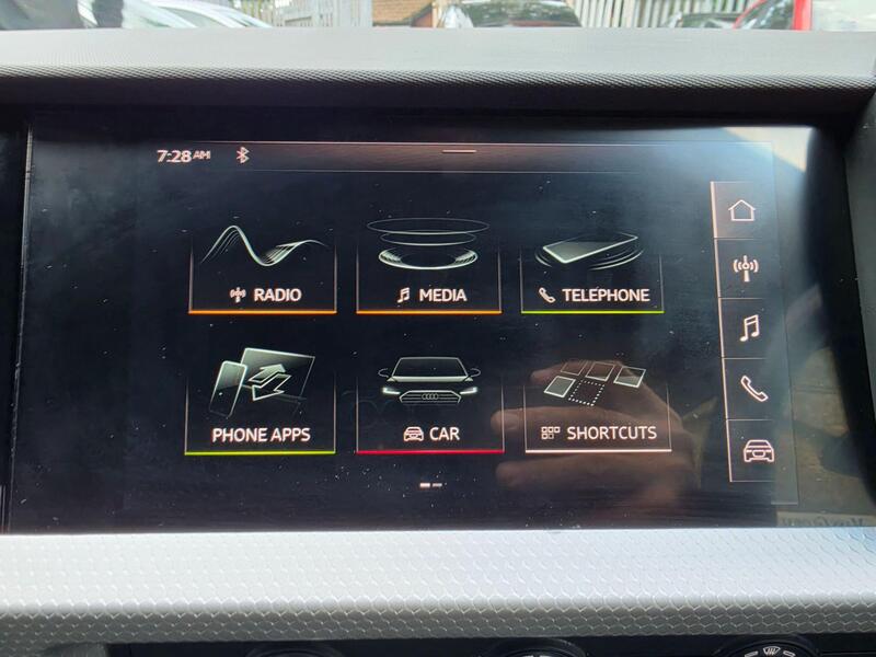 Audi A1 1.5 TFSI 35 S line Sportback S Tronic Euro 6 (s/s) 5dr thumbnail 30