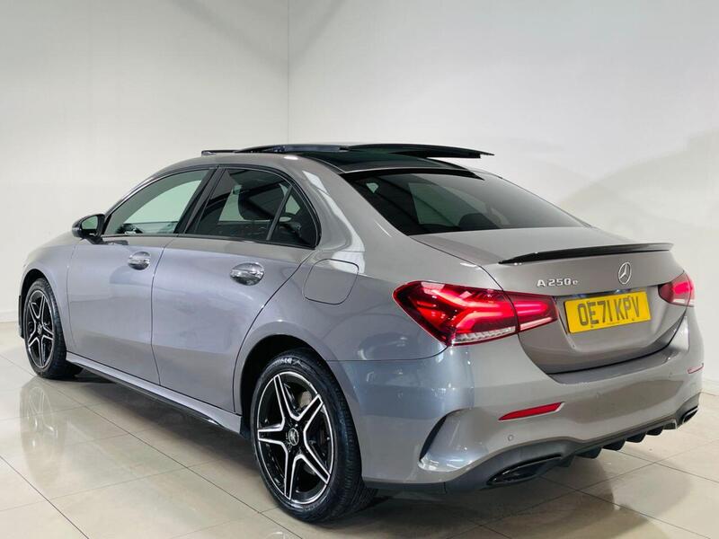 Mercedes-Benz A Class view 3