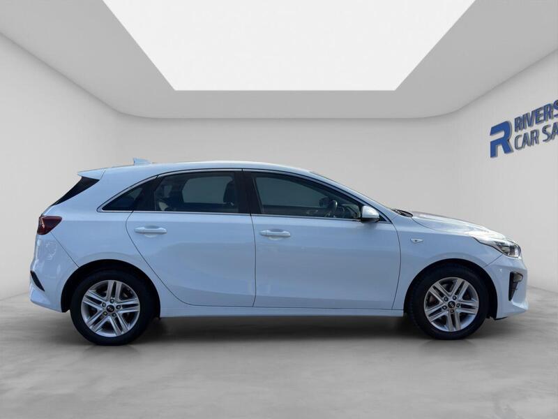 Kia Ceed view 3