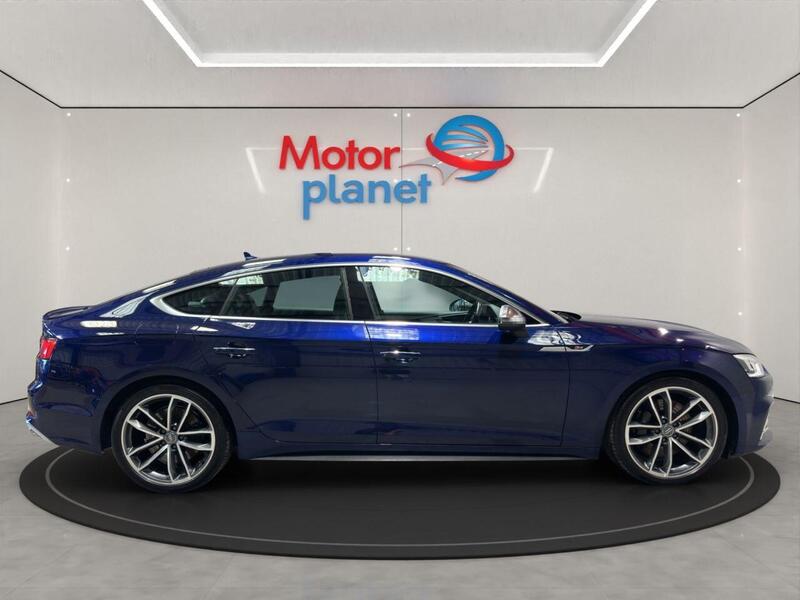 Audi S5 view 5