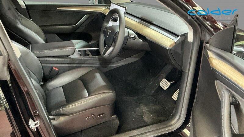 Tesla Model Y view 4