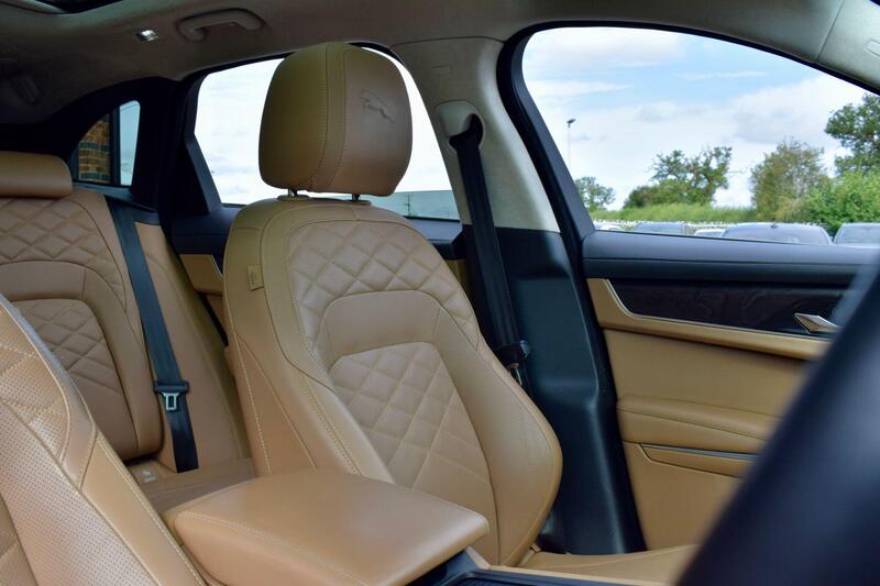 Jaguar F-Pace view 5