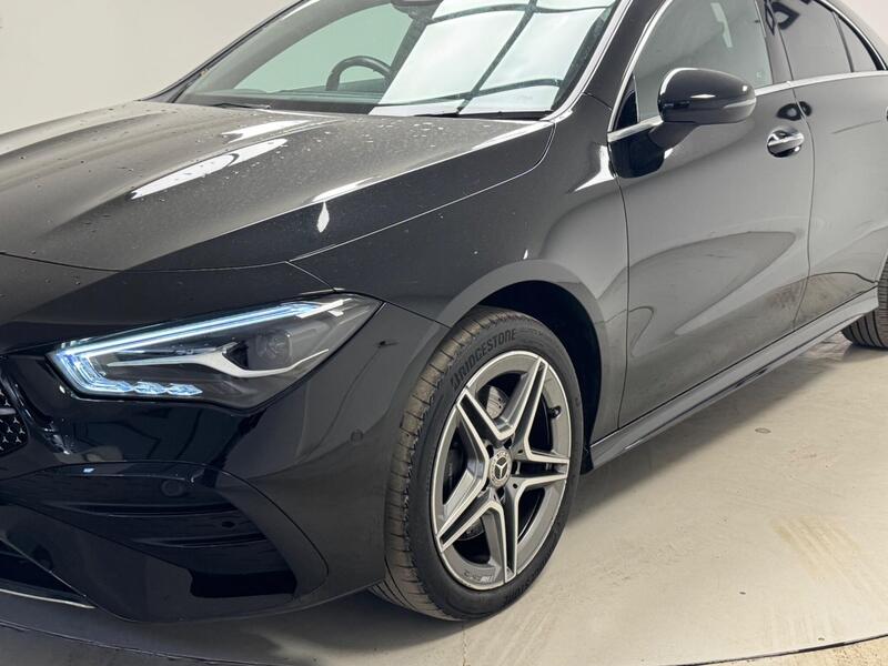 Mercedes-Benz Mercedes-Benz CLA view 5