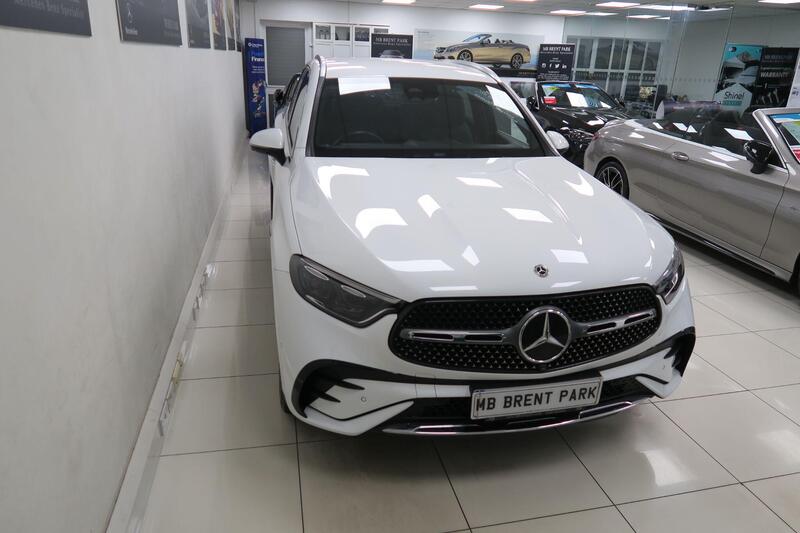 Mercedes-Benz Mercedes-Benz GLC view 3