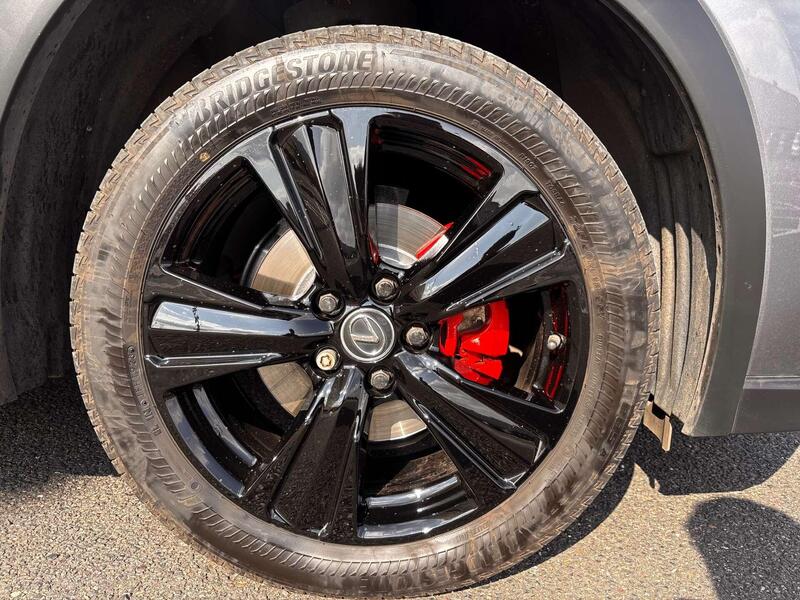 Lexus Ux view 3