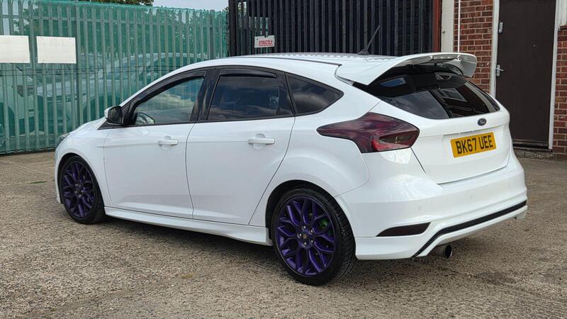 Ford Focus view 4