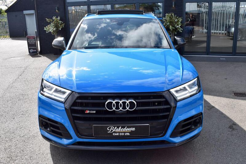 Audi SQ5 view 2