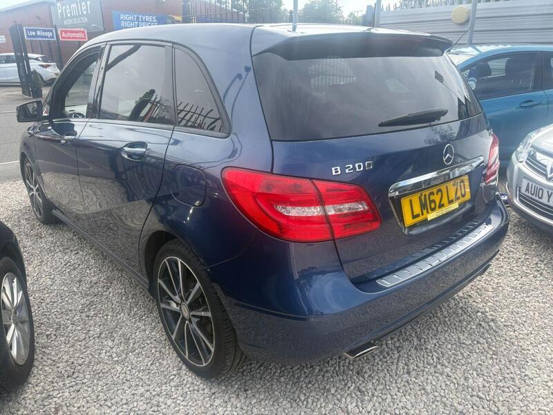 Mercedes-Benz B Class view 4
