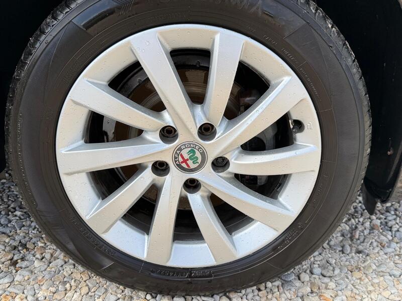 Alfa Romeo Giulietta view 2
