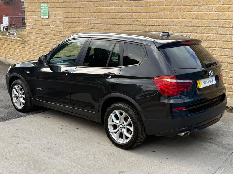 BMW X3 view 3