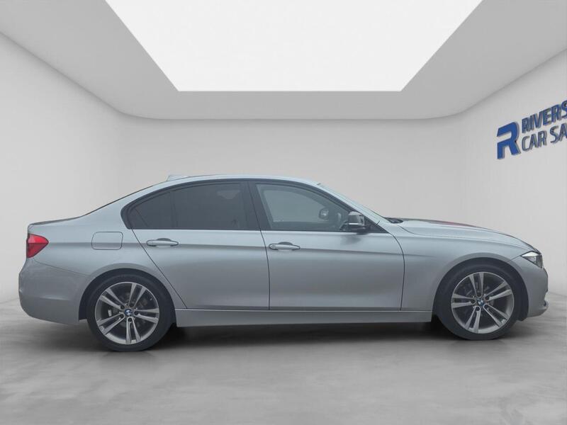 BMW 3 Series view 3