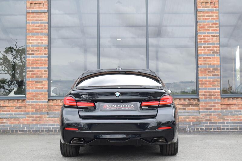 BMW 5 Series view 6
