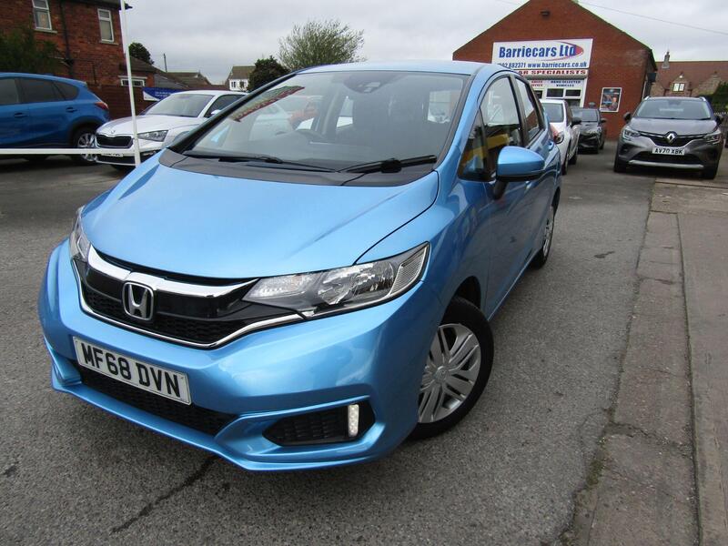 Honda Jazz view 3