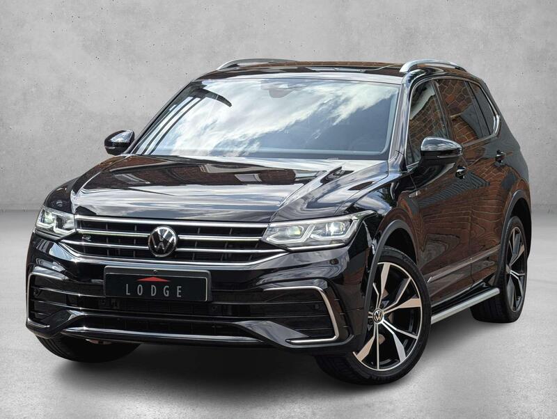 Volkswagen Tiguan Allspace view 3