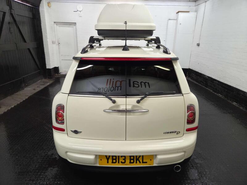 Mini Hatch view 5