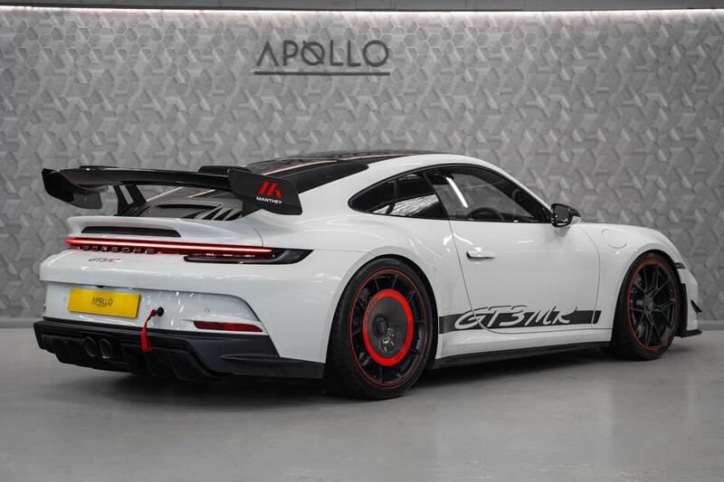 Porsche 911 view 2
