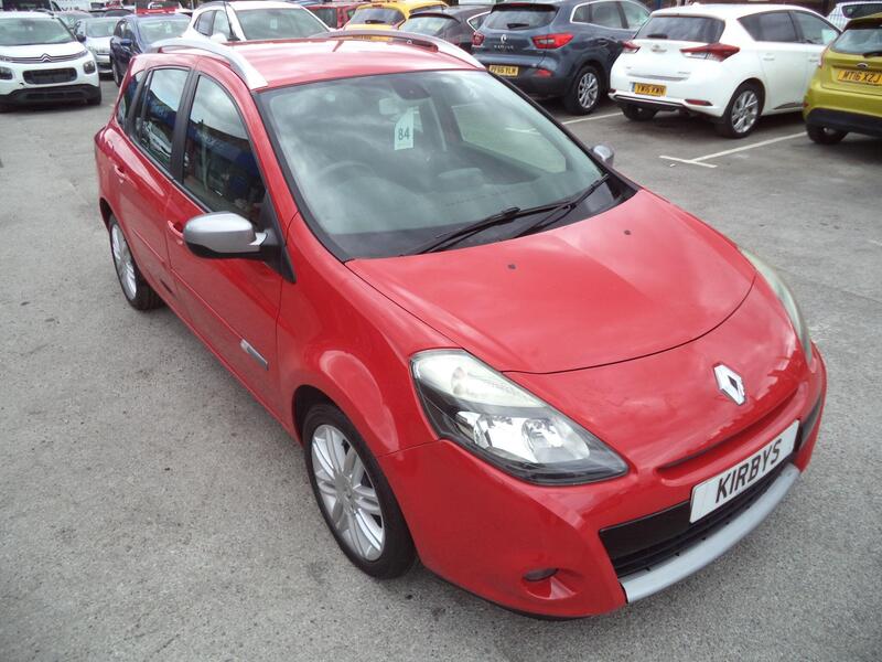 2012 Renault Clio in Red for sale
