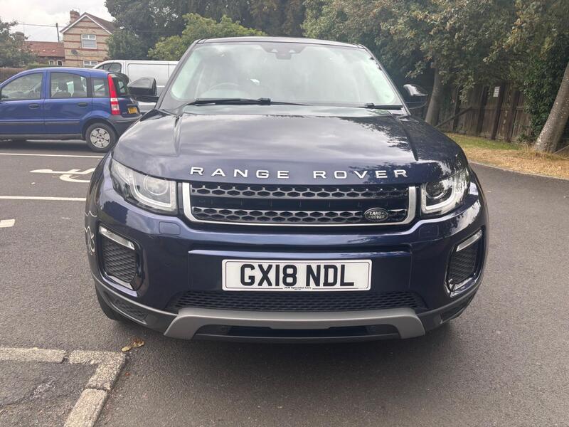 Land Rover Range Rover Evoque view 2