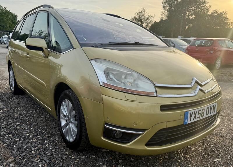 Citroen Grand C4 Picasso view 5