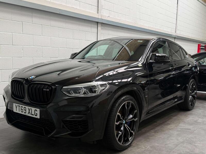 BMW X4 M view 3