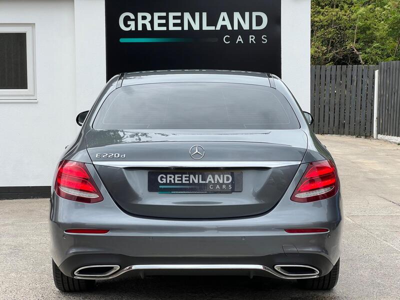Mercedes-Benz E-Class view 5