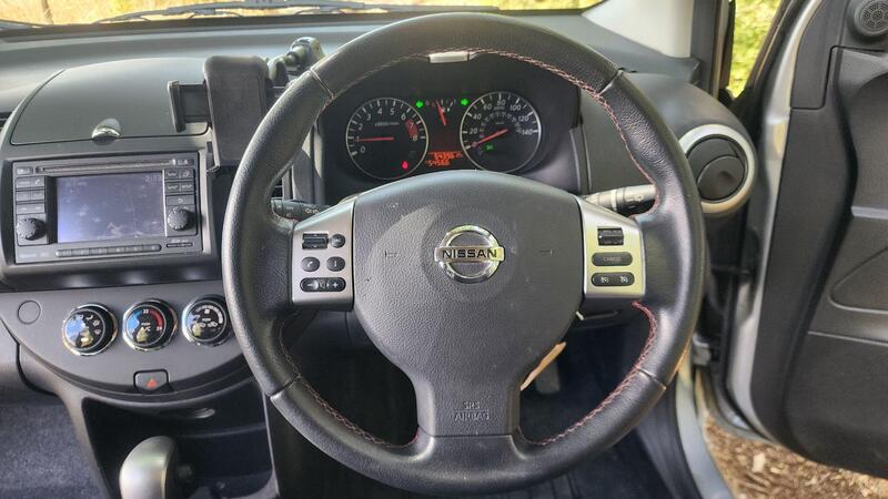 2010 Nissan Note — photo 17