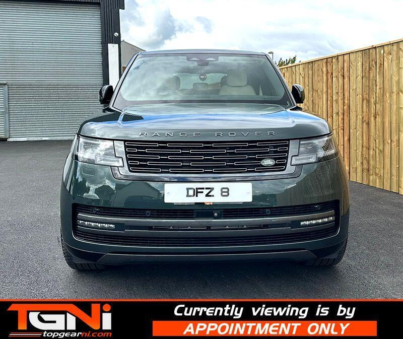 Land Rover Range Rover view 3