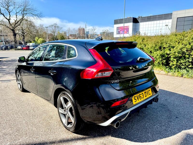 Volvo V40 view 5