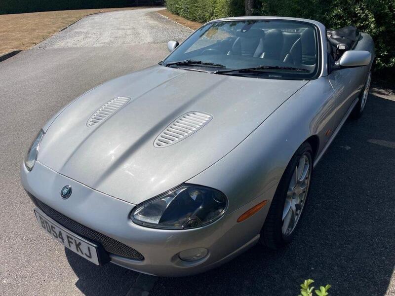 Jaguar XKR view 6