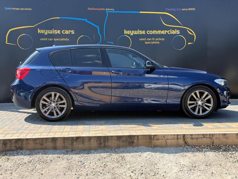 BMW 1 Series view 6